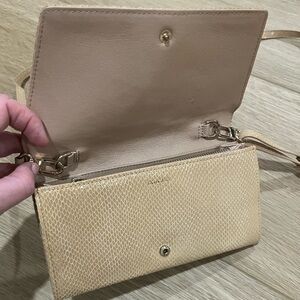 NWOT Danier Leather nude colour cross body